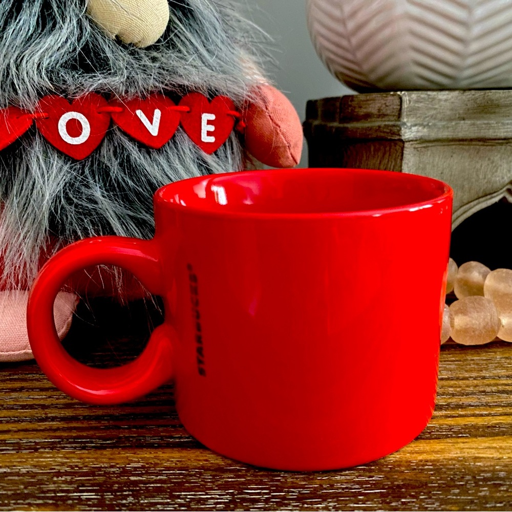 STARBUCKS 2017‎ Holiday Coffee Mug Red Gold Lettering 12 fl oz Valentines/XMas